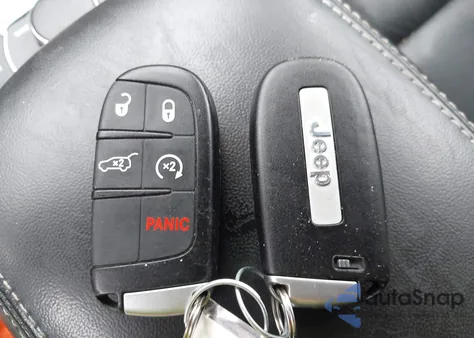 2016 Jeep Grand Cherokee Limited z USA, uszkodzony, nr VIN 1C4RJFBG6GC420534